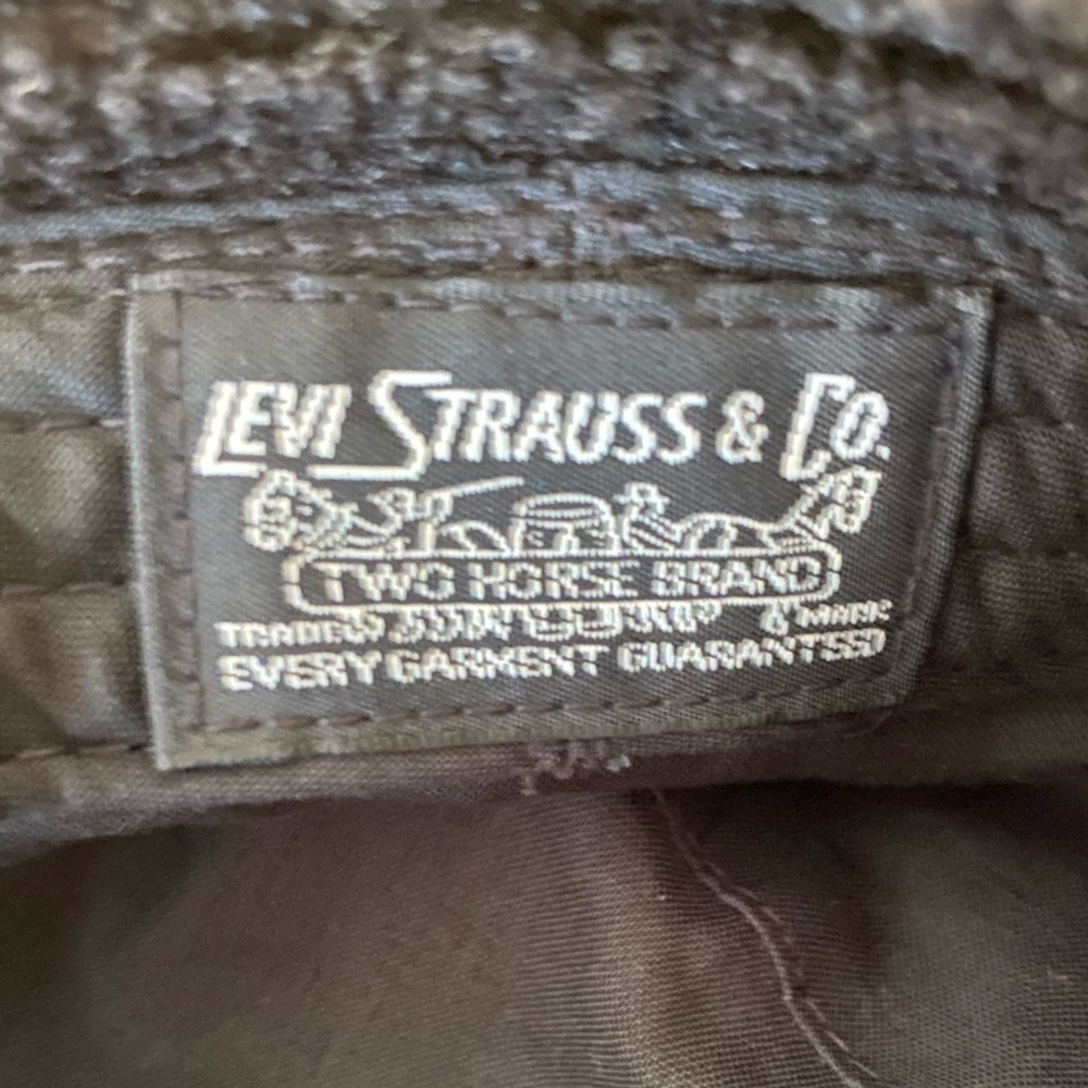 Levi’s Black Bucket Hat - Picture 3 of 3